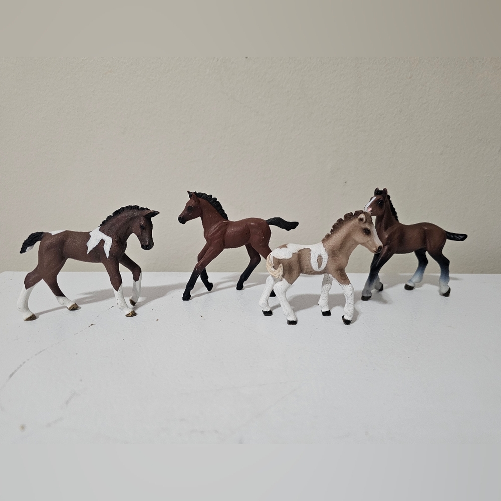 Safari Ltd Foals Set of 4